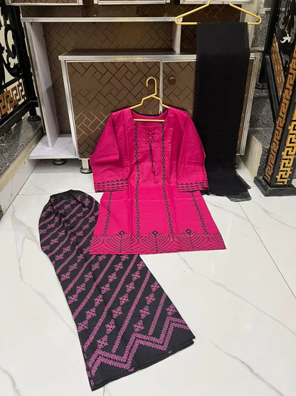 3 Pcs Women's Stitched Cotton Lawn Block Printed Suit with stylish Neck Design