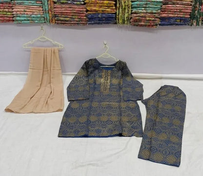 Turquoise Printed Linen 3-Piece Women Suit with Chiffon Dupatta